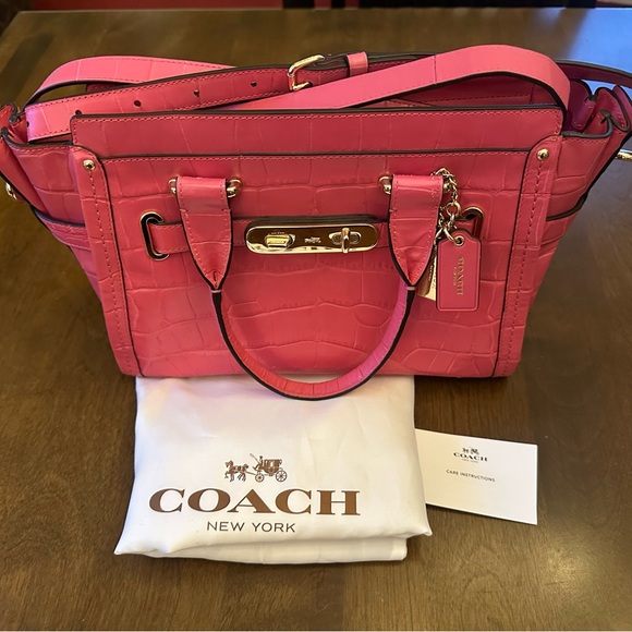 Coach Handbags - NWT Coach Swagger 27 Dahlia Pink Croc-Embossed crossbody purse/satchel.